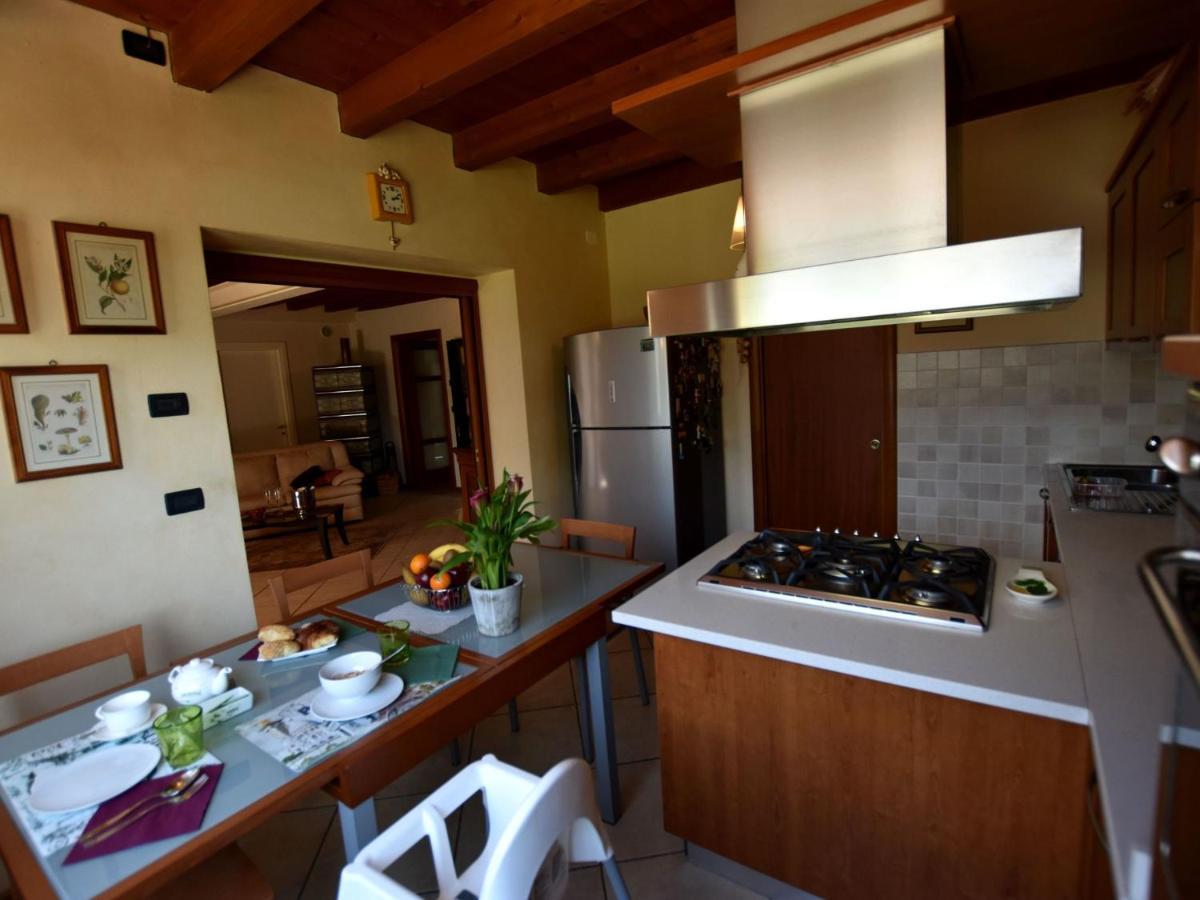 Flat In Villa, With Garden, Barbecue Pisogne Exterior photo